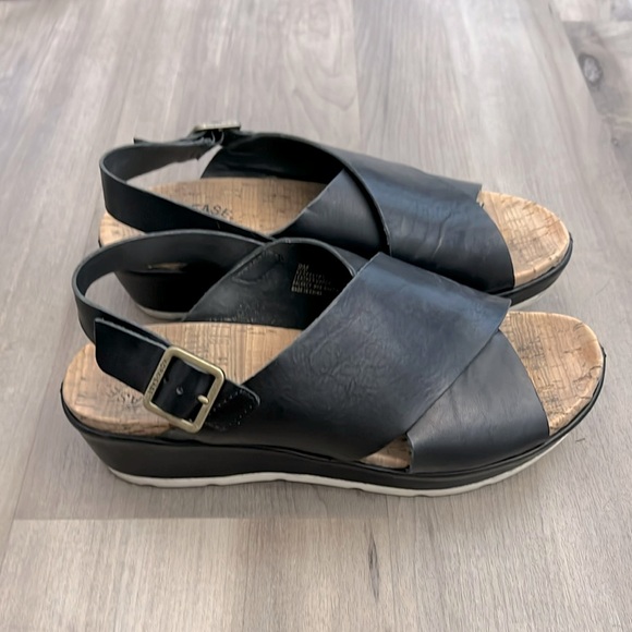 Kork-Ease Shoes - Kork Ease Platform Leather Sandals EUC